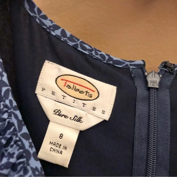 Talbots 100% Silk Ditsy Floral Sleeveless Midi Dress Blue 8 Petite - Picture 3 of 5